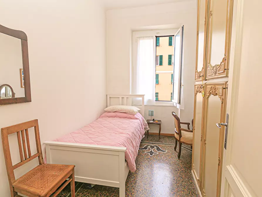 Immagine 59 di Pentalocale in vendita  in Via Benvenuto Cellini 16 a Genova