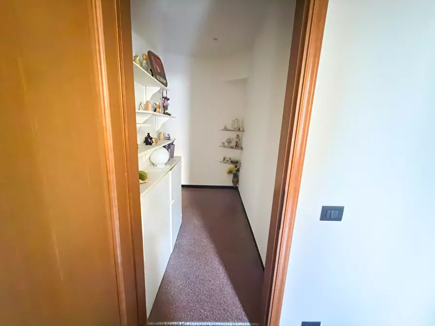 Immagine 16 di Appartamento in vendita  in Via Tortosa a Genova