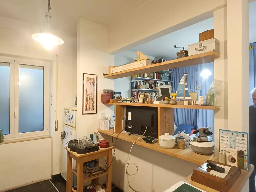 Immagine 9 di Bilocale in vendita  in Via Mantova 15 a Genova