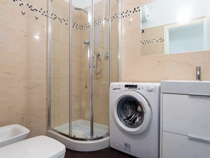 Immagine 8 di Bilocale in affitto  in Via Roma 48 a Alassio