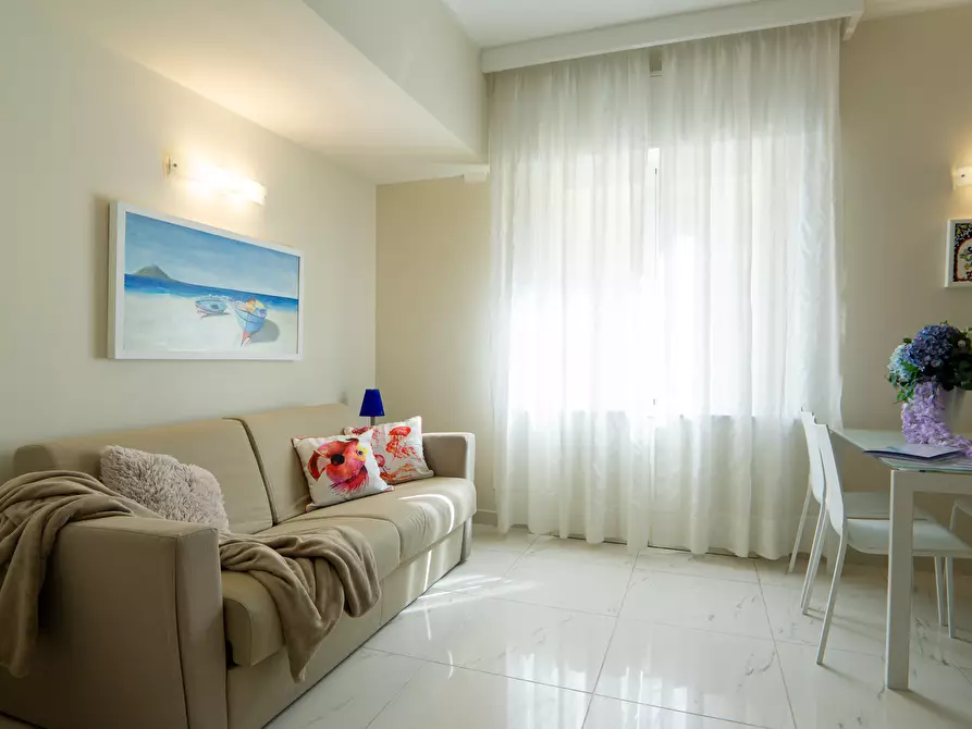 Immagine 4 di Bilocale in affitto  in Via Roma 48 a Alassio