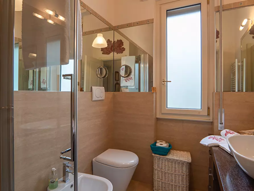 Immagine 30 di Trilocale in vendita  in Via tetti rossi a Alassio