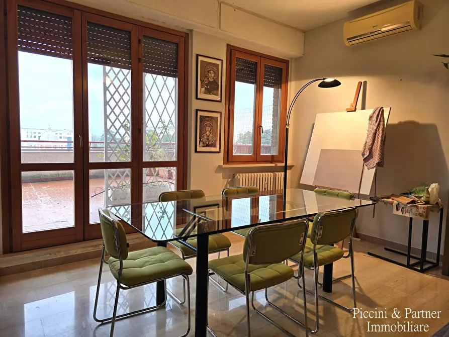 Immagine 12 di Pentalocale in vendita  in Via Frà Bevignate 14 a Perugia