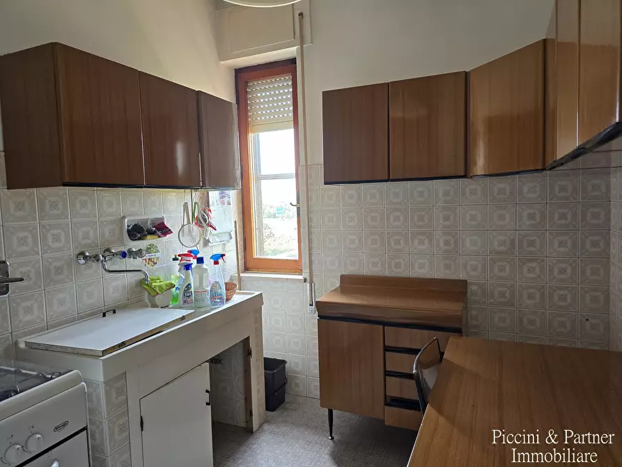 Immagine 17 di Pentalocale in vendita  in Via Pablo Neruda 2 a Corciano