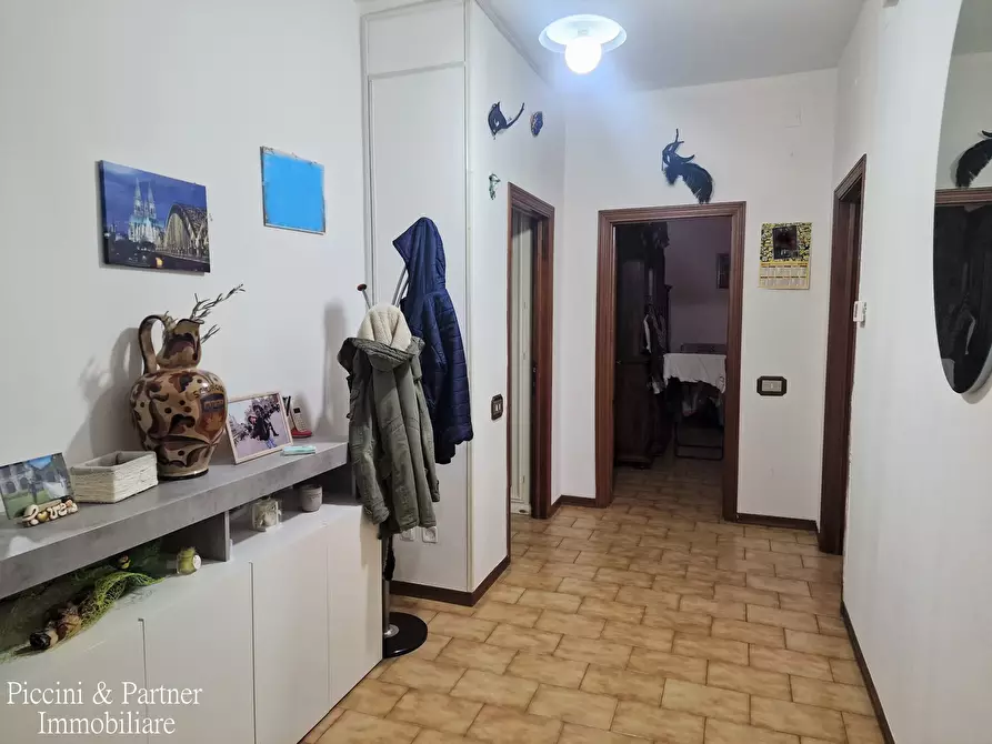 Immagine 5 di Casa bifamiliare in vendita  in Viale Ranchi 2 a Umbertide