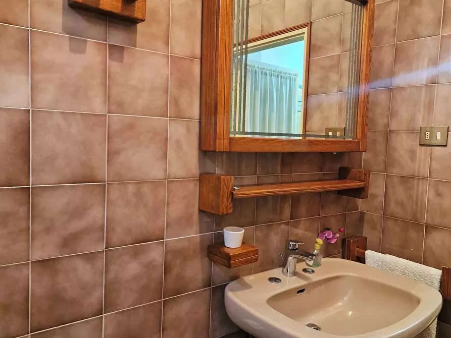 Immagine 44 di Villa in vendita  in Via Papa Celestino 2 10 a Città Di Castello