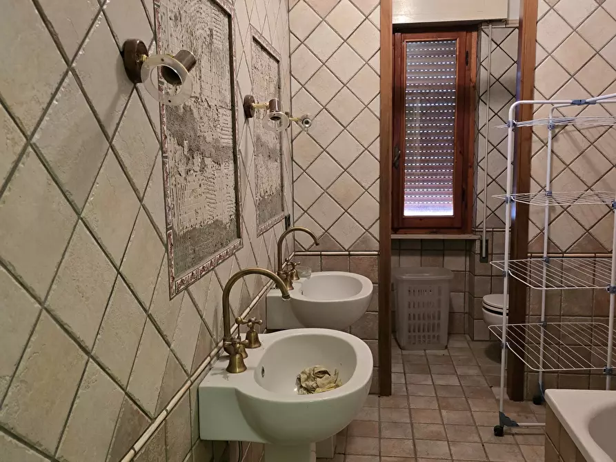 Immagine 35 di Pentalocale in vendita  in Via Sant'Orsola 22 a Perugia