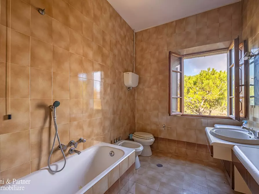 Immagine 46 di Villa in vendita  in Via Gozzano Vocabolo Giorgi a Castiglione Del Lago