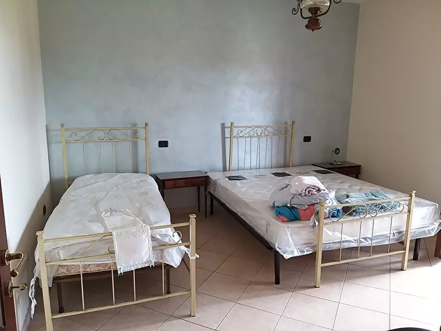 Immagine 33 di Villa in vendita  in Via Saragat 18 a Castiglione Del Lago