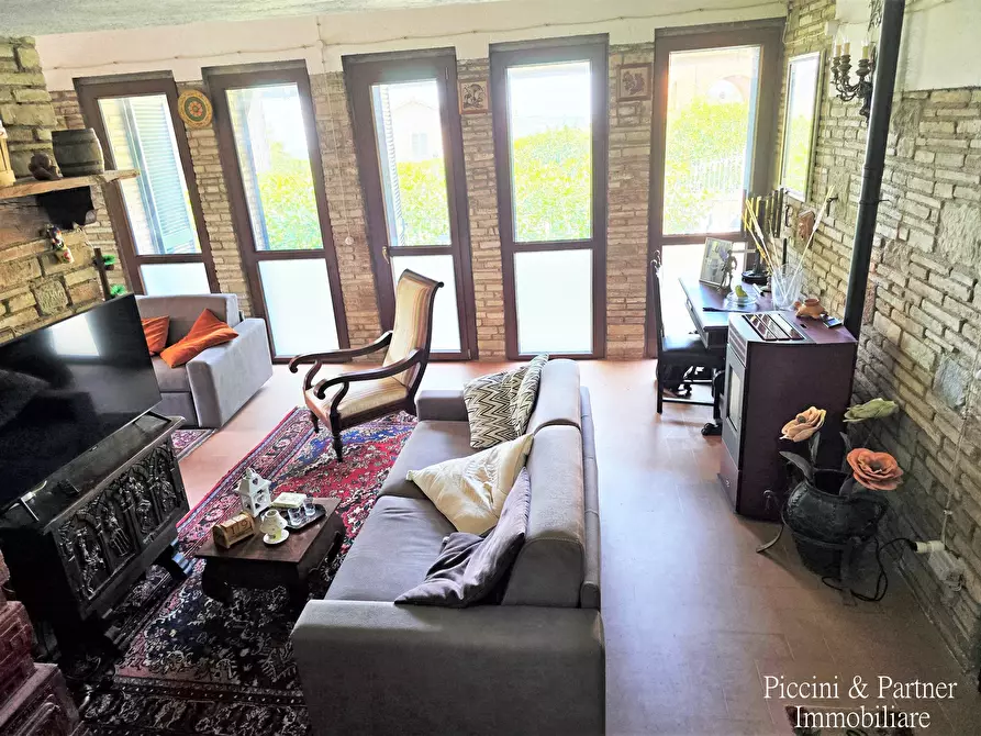 Immagine 62 di Villa in vendita  in Via IV Novembre 15 a Passignano Sul Trasimeno