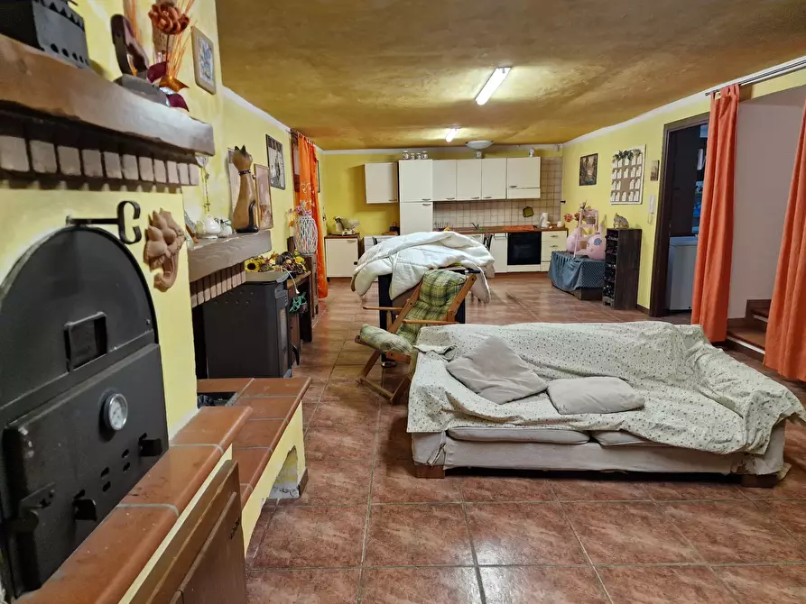 Immagine 45 di Casa bifamiliare in vendita  in Via Milano a Castiglione Del Lago