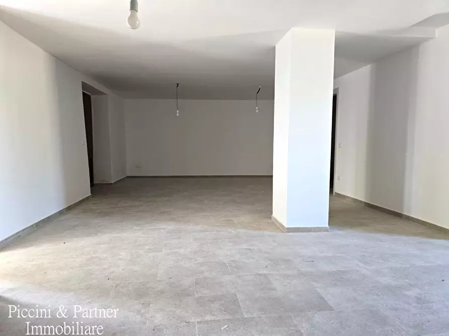 Immagine 46 di Rustico / casale in vendita  a Assisi