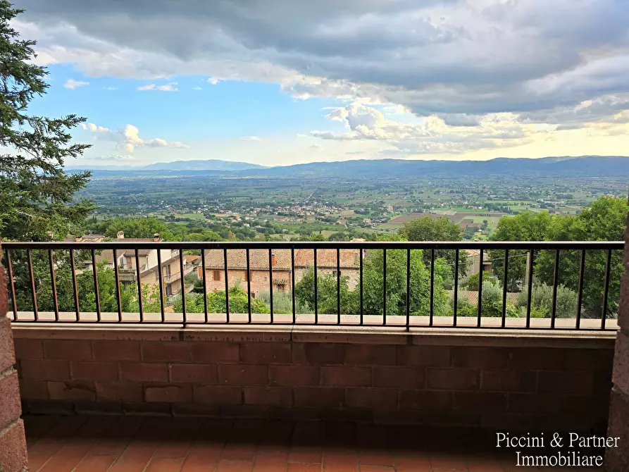 Immagine 32 di Villetta a schiera in vendita  in Via delle Querce 30 a Assisi