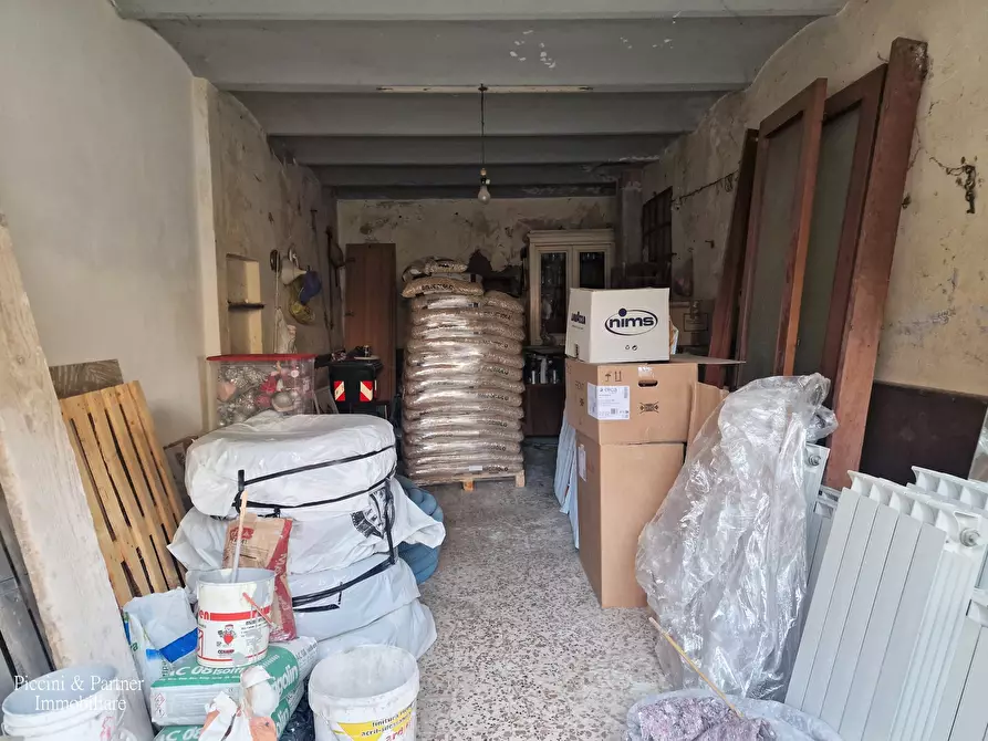 Immagine 48 di Pentalocale in vendita  in Via dei Partigiani 57 a Castiglione Del Lago