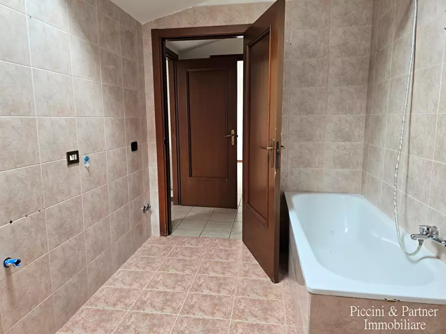 Immagine 48 di Quadrilocale in vendita  in Via dello Zucchero 24 a Perugia