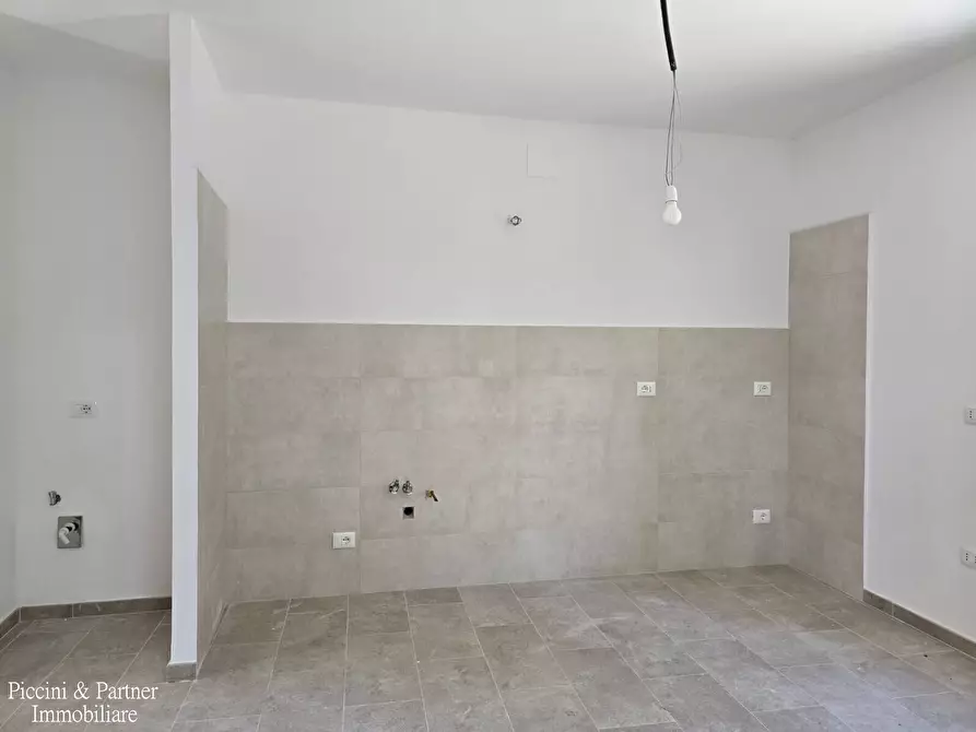 Immagine 11 di Rustico / casale in vendita  a Assisi