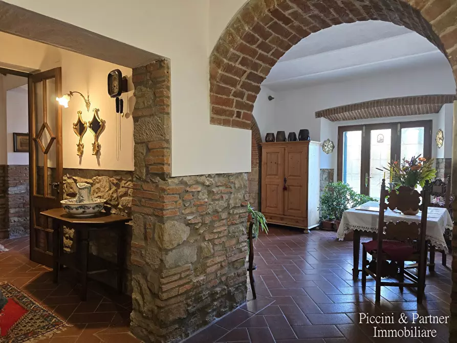 Immagine 13 di Rustico / casale in vendita  in Località Riccio 70A a Cortona