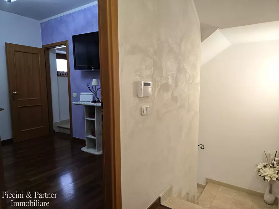 Immagine 48 di Villa in vendita  in C.a. Monsigliolo a Cortona