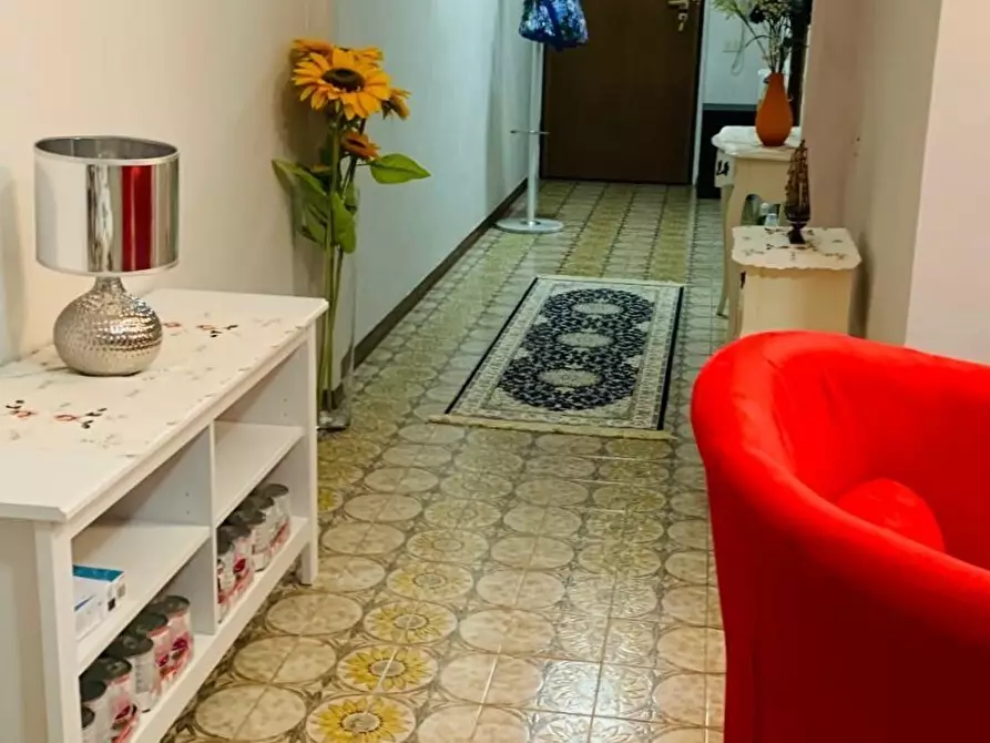 Immagine 6 di Quadrilocale in vendita  in Via Montecatini a Massa