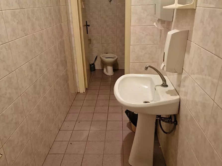 Immagine 14 di Bar / Ristorante in vendita  in Via Nazionale 37 a Castiglione Del Lago