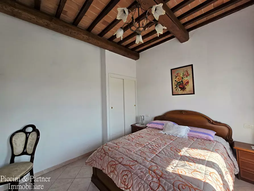 Immagine 60 di Terratetto in vendita  in Via Napoli a Castiglione Del Lago