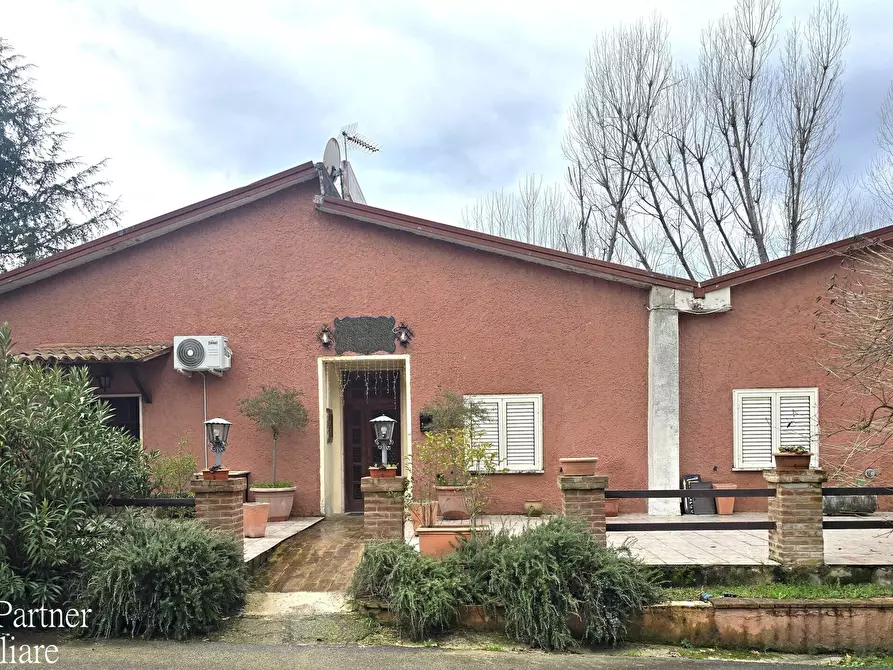 Immagine 14 di Albergo/B&B/Residence in vendita  in Via Chiesa Tonda a Trevi