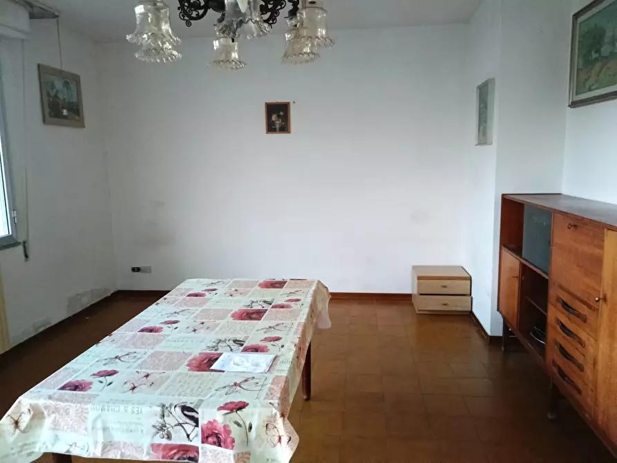 Immagine 8 di Pentalocale in vendita  in Via Marcello Garosi a Massa