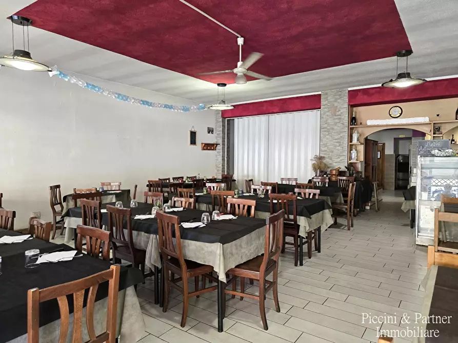 Immagine 6 di Bar / Ristorante in vendita  in Via Mastrodicasa a Perugia