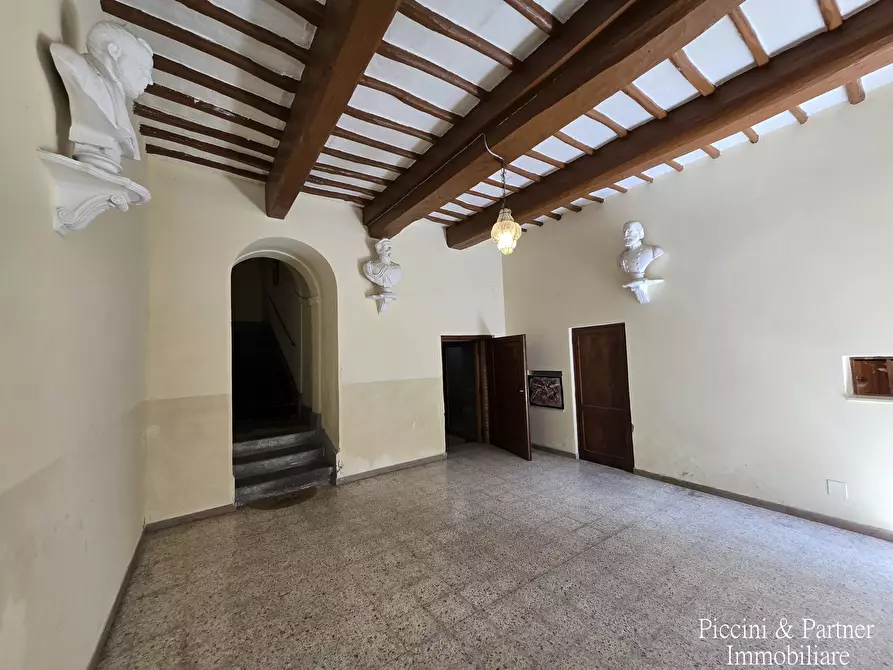 Immagine 36 di Pentalocale in vendita  in Via Imbriani 38 a Perugia