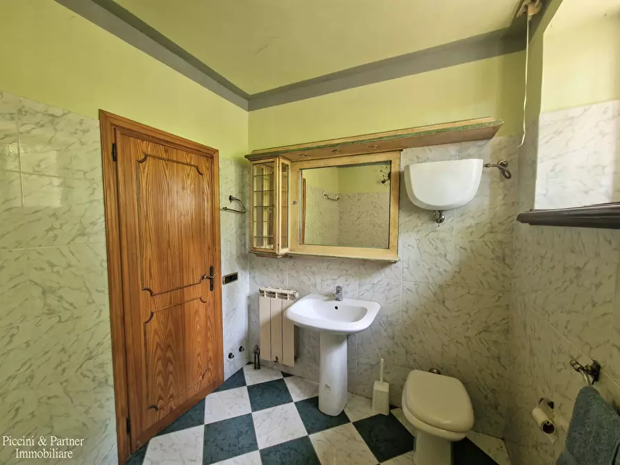 Immagine 22 di Villa in vendita  in Via dei Cespugli 12 a Passignano Sul Trasimeno