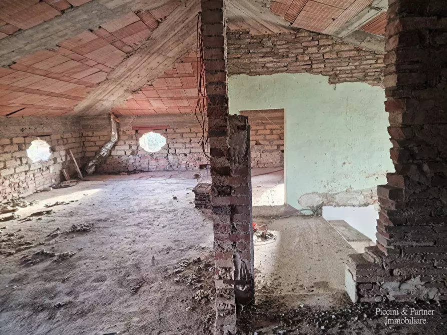 Immagine 39 di Pentalocale in vendita  in Via dei Partigiani 57 a Castiglione Del Lago