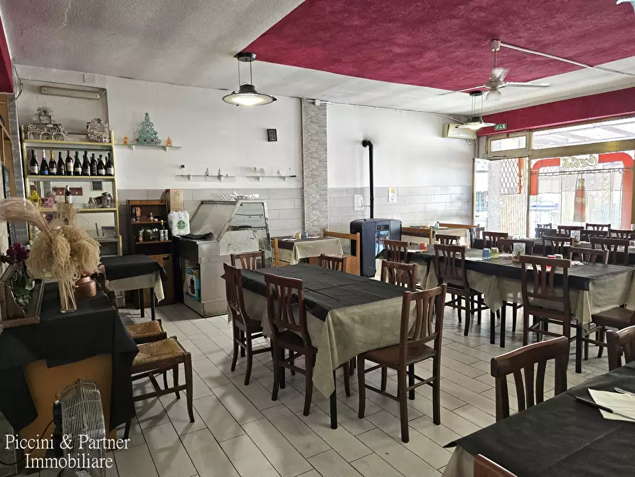 Immagine 8 di Bar / Ristorante in vendita  in Via Mastrodicasa a Perugia