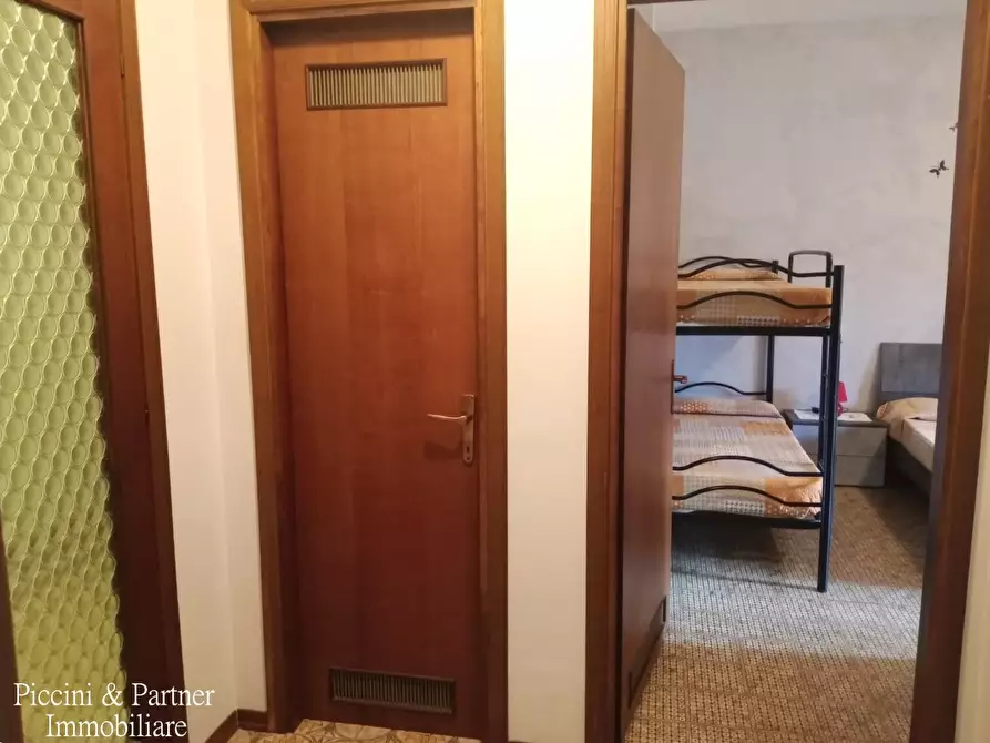 Immagine 30 di Quadrilocale in vendita  in Via Magliano 15 a Massa