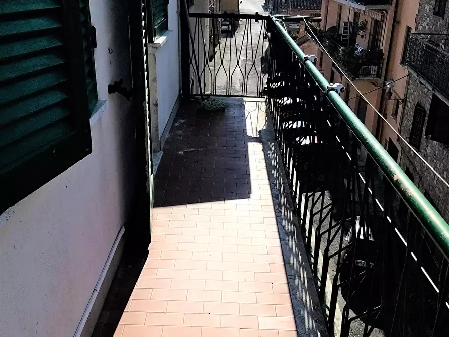 Immagine 16 di Trilocale in vendita  in Piazza Balilla 11 a Castiglione Del Lago