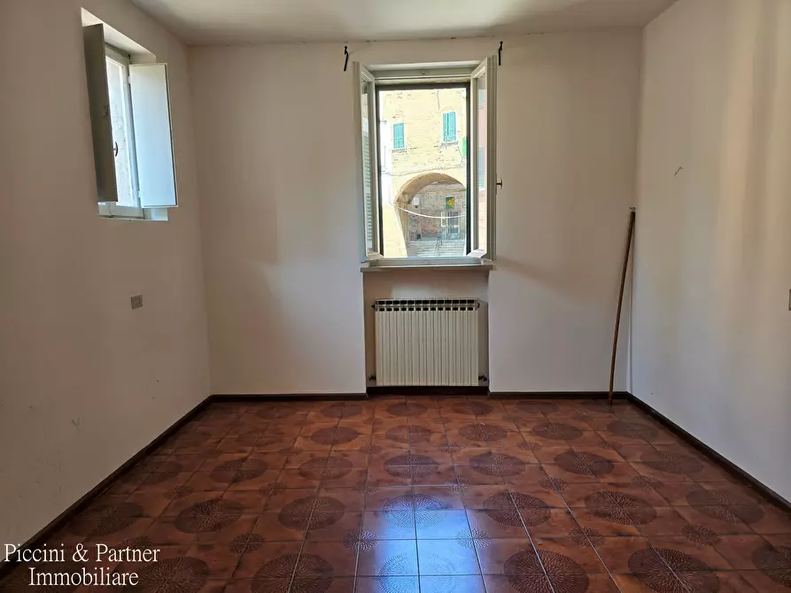 Immagine 53 di Pentalocale in vendita  in Via Imbriani 38 a Perugia