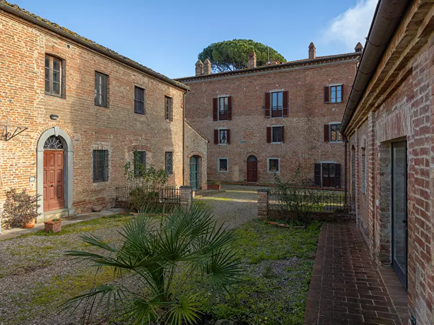 Immagine 53 di Villa in vendita  in Via Gozzano Vocabolo Giorgi a Castiglione Del Lago