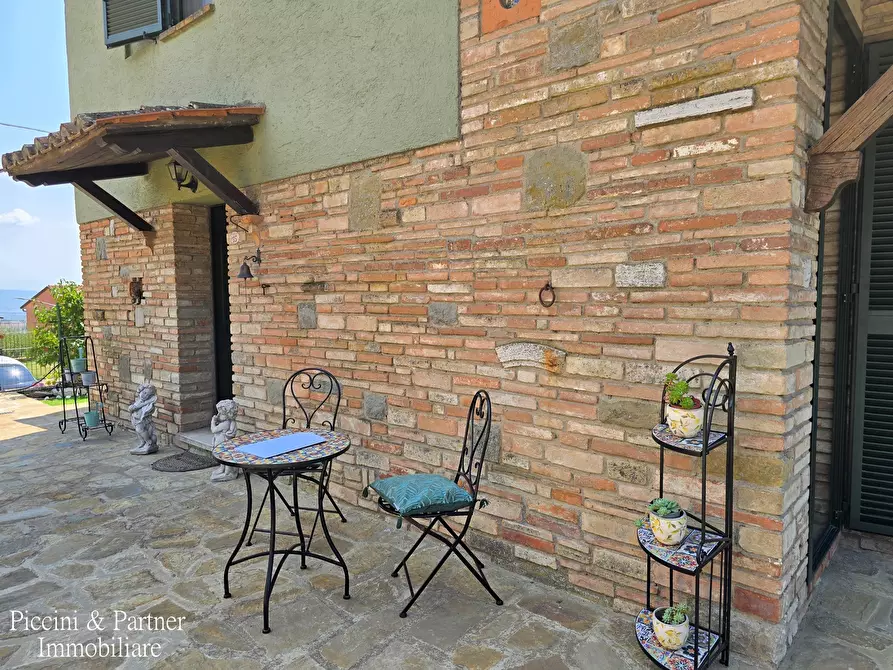 Immagine 5 di Villa in vendita  in Via IV Novembre 15 a Passignano Sul Trasimeno