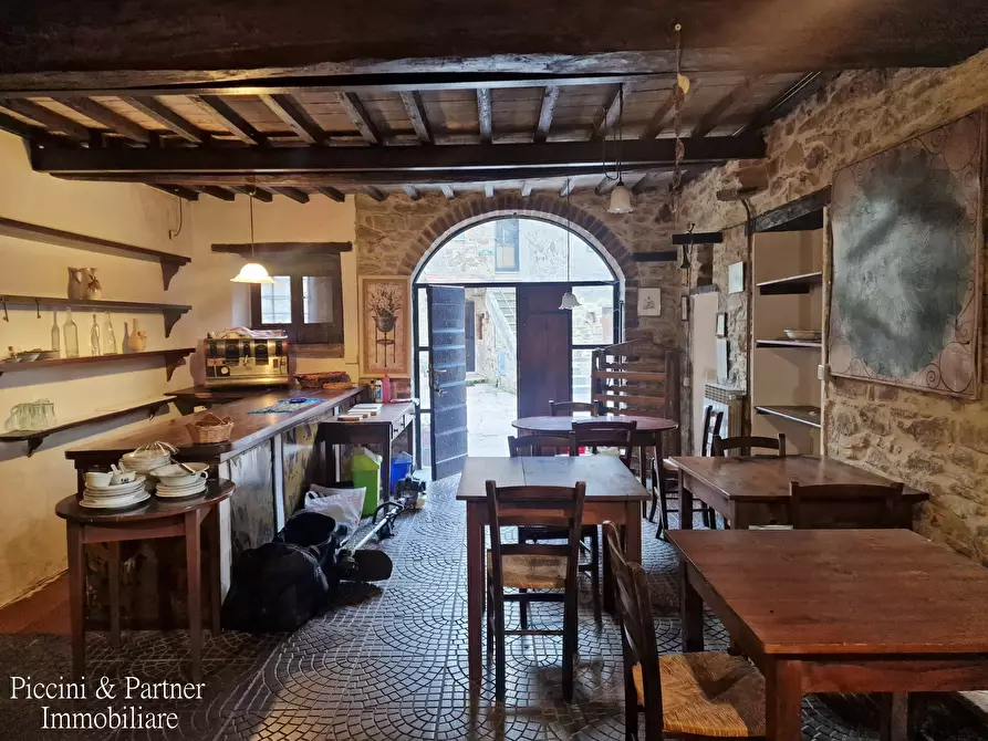 Immagine 80 di Bilocale in vendita  in Via Italia a Magione