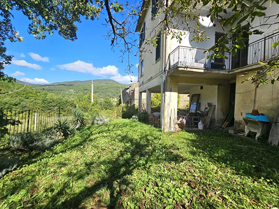 Immagine 3 di Porzione di casa in vendita  in Vocabolo Santa Maria delle Corti 3 a Lisciano Niccone