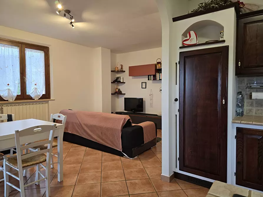 Immagine 16 di Pentalocale in vendita  in Via di Pretola a Paciano