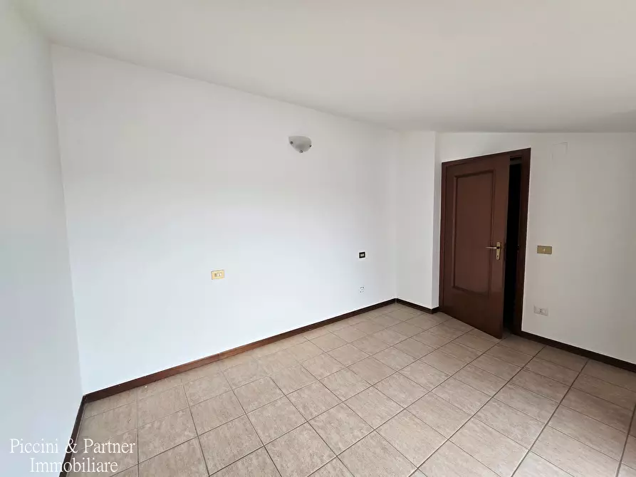 Immagine 38 di Quadrilocale in vendita  in Via dello Zucchero 24 a Perugia