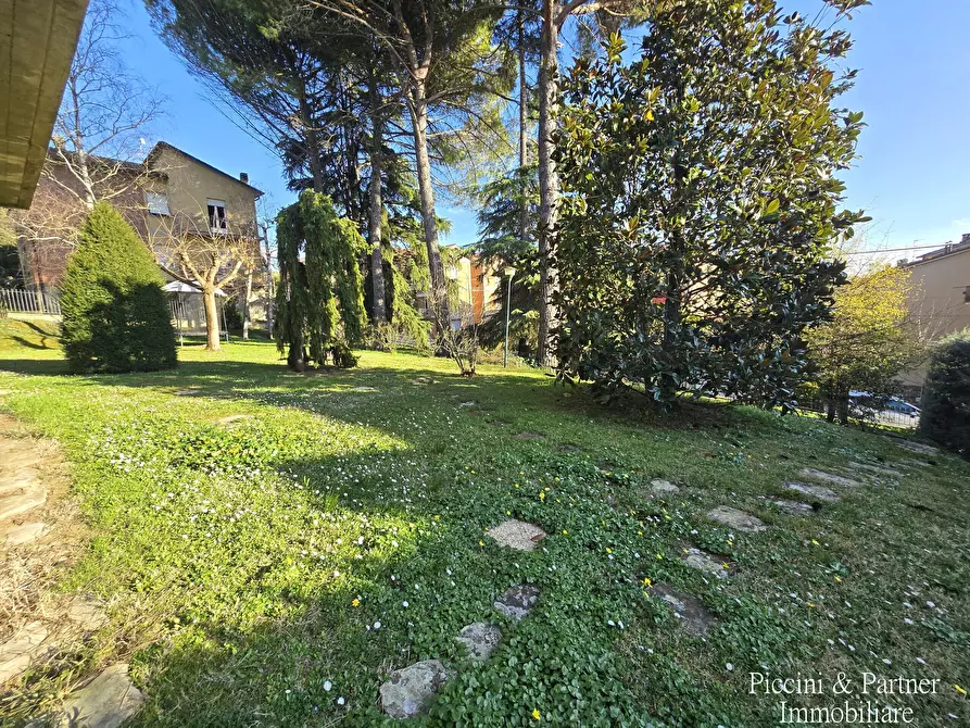 Immagine 17 di Villa in vendita  in Via Giovanni Boccaccio a Città Di Castello