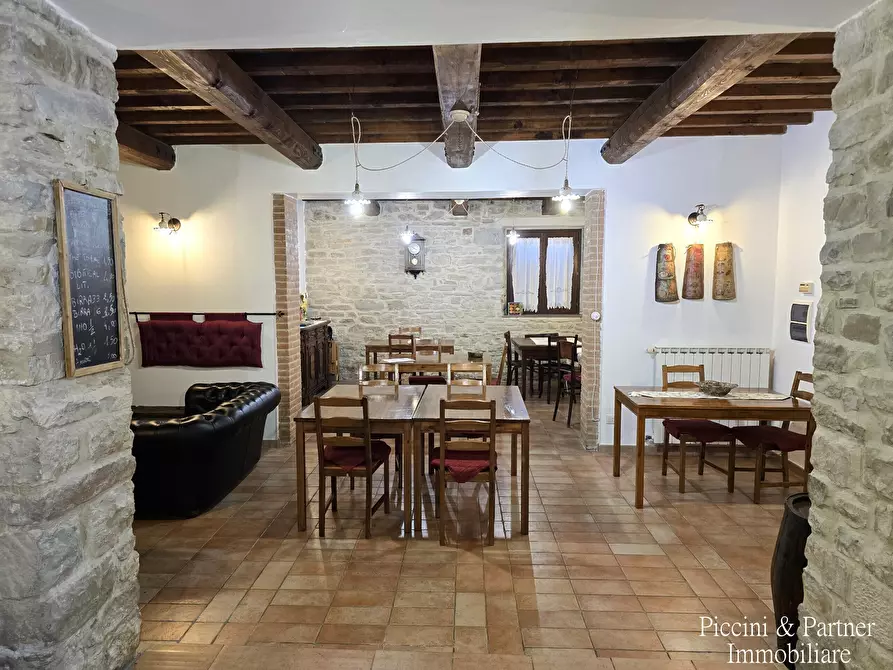 Immagine 5 di Agriturismo in vendita  in S.B.Vecchio a Gubbio