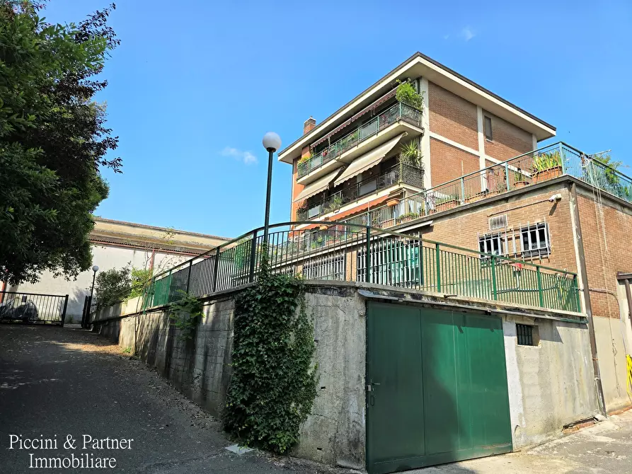 Immagine 57 di Pentalocale in vendita  in Via Giacomo Puccini 84 a Perugia