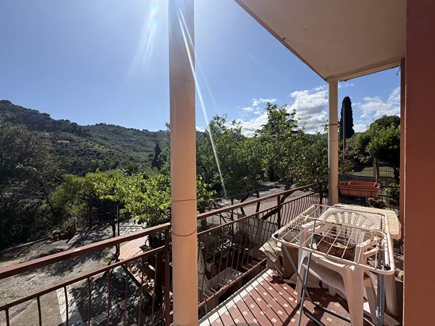 Immagine 15 di Bilocale in vendita  in Via Paolo Borsellino 9 a Diano Castello