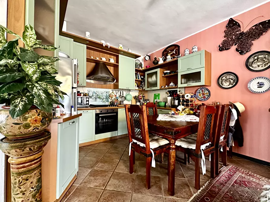 Immagine 10 di Villetta a schiera in vendita  in Via San Benedetto 4 a Diano Arentino