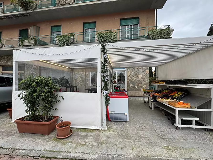 Immagine 6 di Locale commerciale in vendita  in Corso Giuseppe Mazzini 12 a San Remo