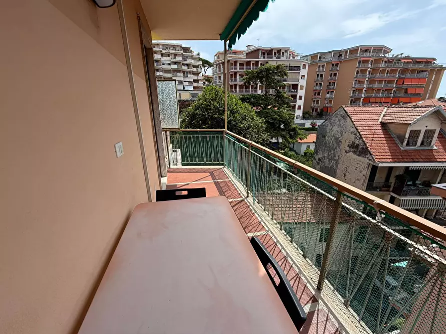 Immagine 14 di Trilocale in vendita  in Via Lamarmora 161 a San Remo