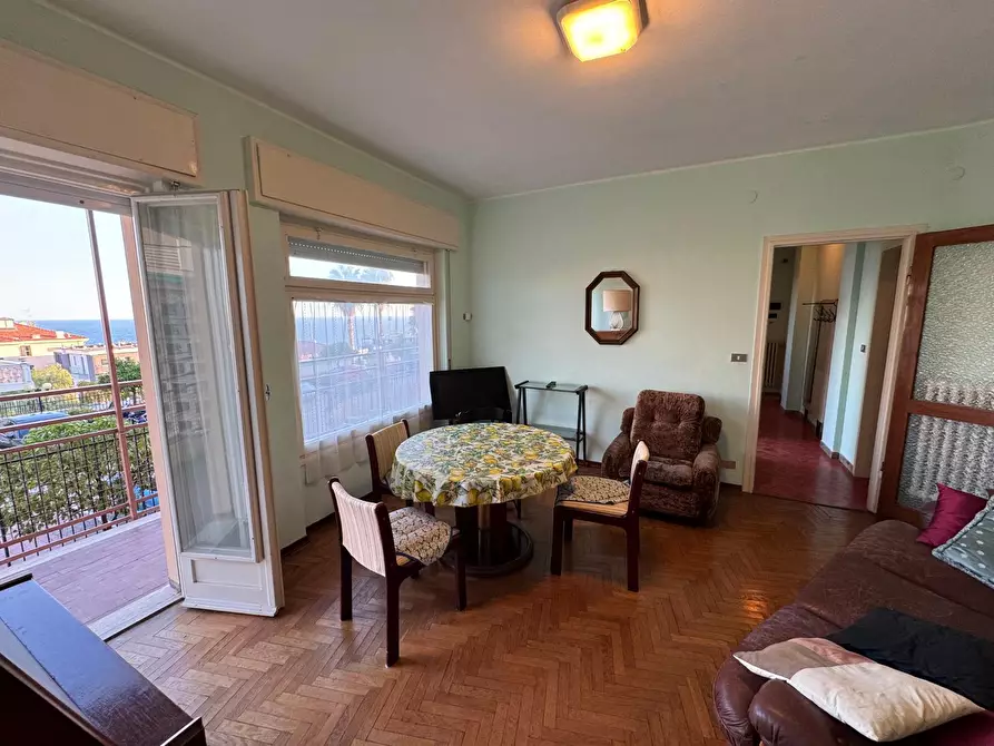 Immagine 3 di Trilocale in vendita  in Via Padre Semeria 101 a San Remo