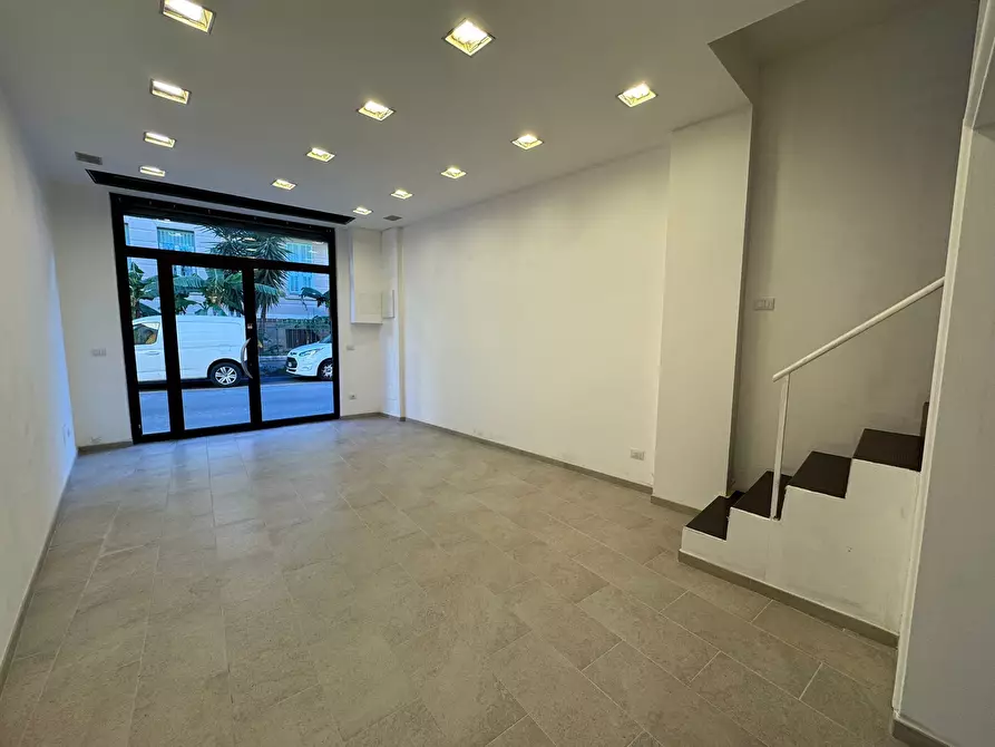 Immagine 5 di Locale commerciale in affitto  in Via Lamarmora 31 a San Remo
